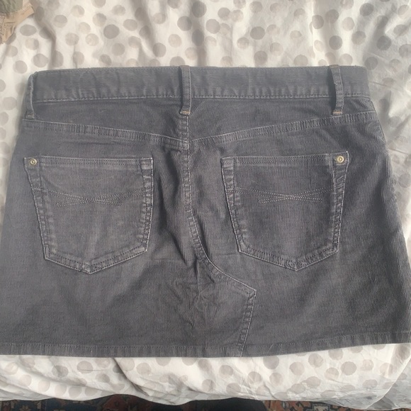 Gap gray corduroy mini skirt size 26/2 - Picture 3 of 3